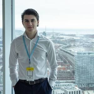 Meet your Posher, Johnathon